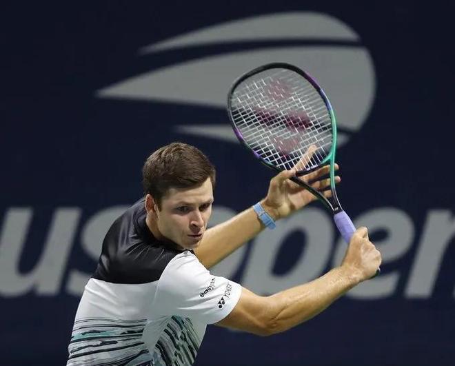 也暴露了独 也暴露了独