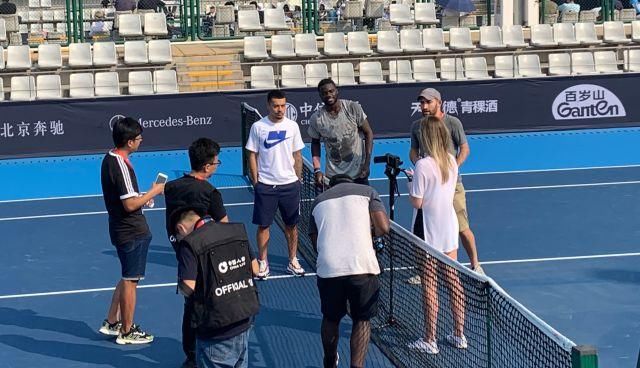 优秀队伍背 优秀队伍背