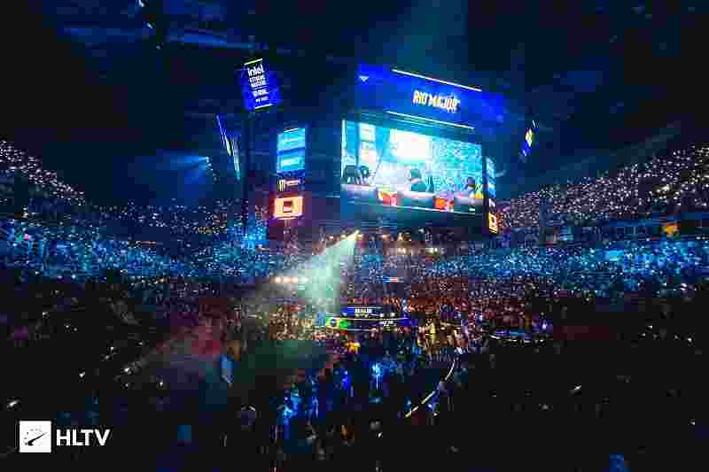 在这个引人 在这个引人